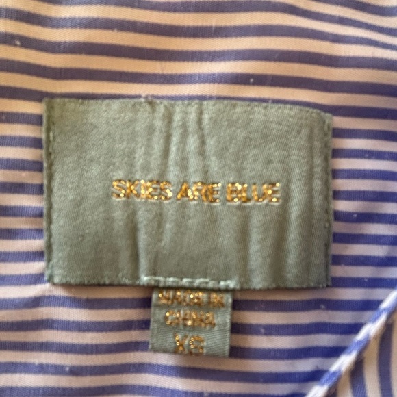 skies are blue top - Picture 2 of 2